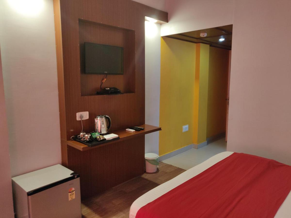 Hotel Mainak Port Blair Esterno foto