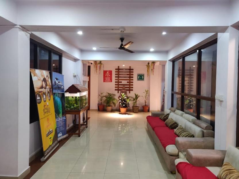 Hotel Mainak Port Blair Esterno foto